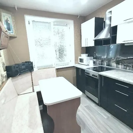 At Prospect Gazety Pravda Apartment *